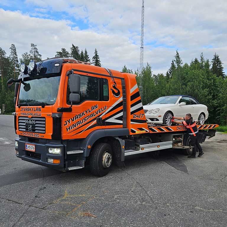 Auton hinaus Kyyjärvi